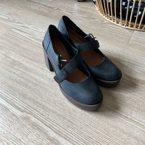 Lucky brand Mary Jane shoes